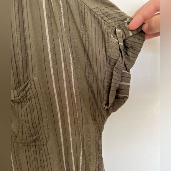 American Eagle Outfitters Green Button Down Blouse Flowy Green Striped M - Picture 5 of 6